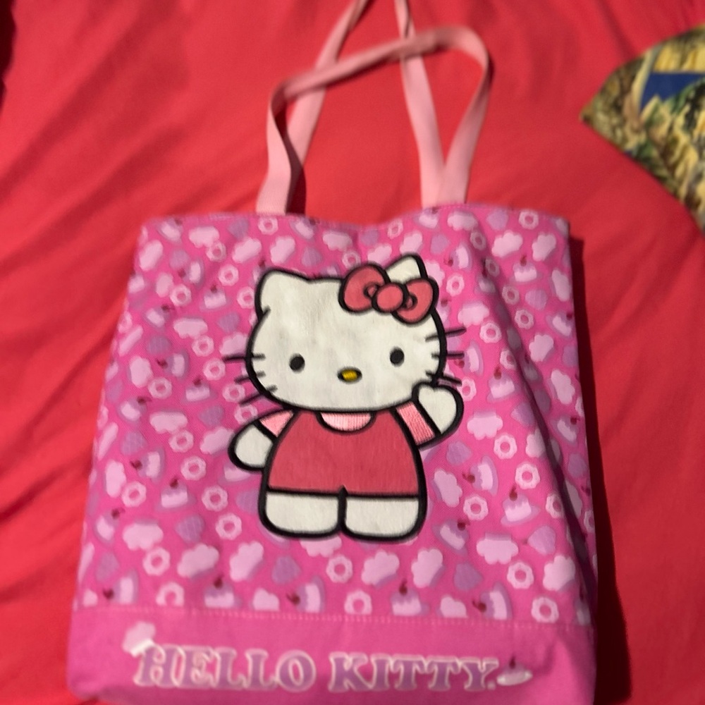 hello kitty bag with keychainin zipper - Picture 2 of 4